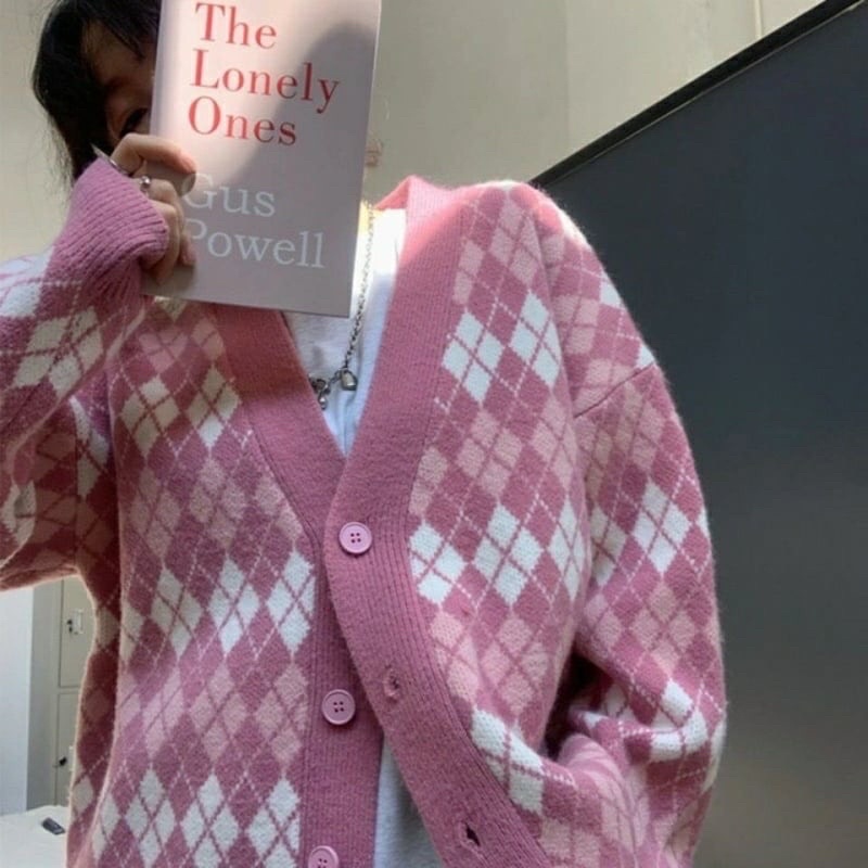 Áo cadigan len hoạ tiết ô kẻ caro quả trám (có ảnh thật) bánh bèo phong cách Hàn, len ép mịn form rộng - Áo cadigan hồng