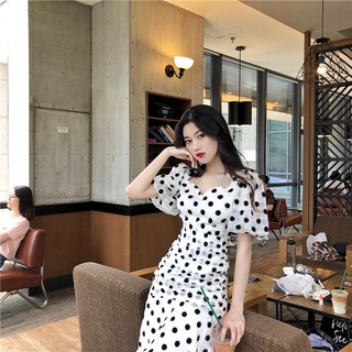đầm chấm bi đuôi cá cổ cúp vuông  hàn quốc