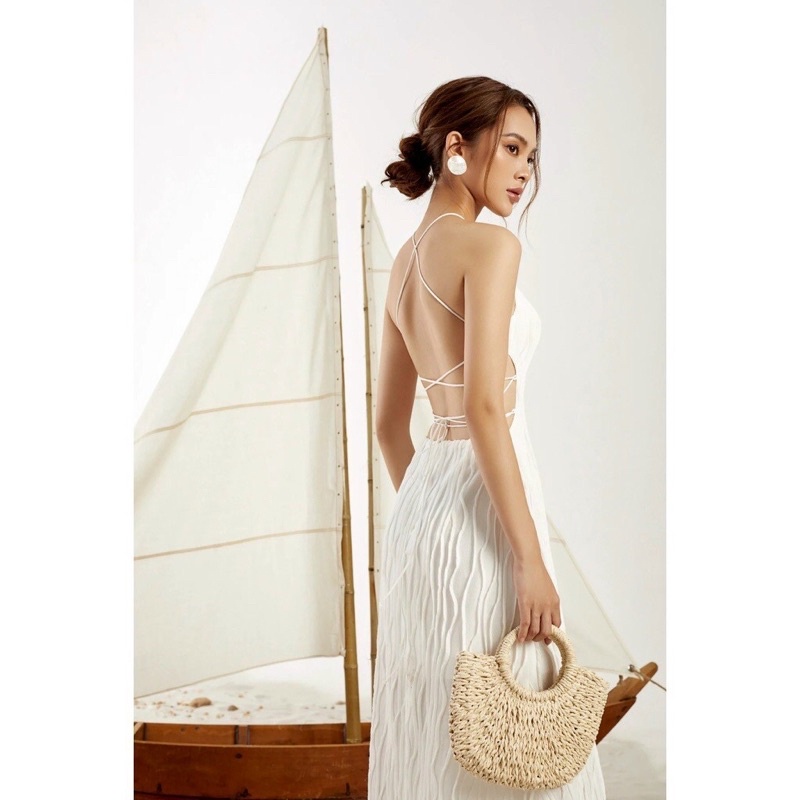 Đầm váy trắng hở lưng đan dây cổ yếm cao cấp Jina