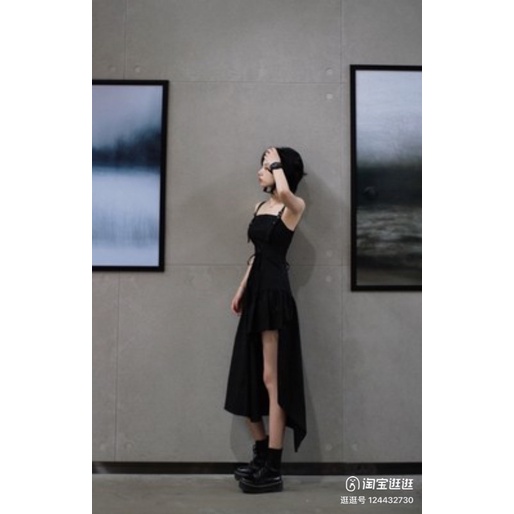 Thanh lý pass yếm jeans và váy yếm đen