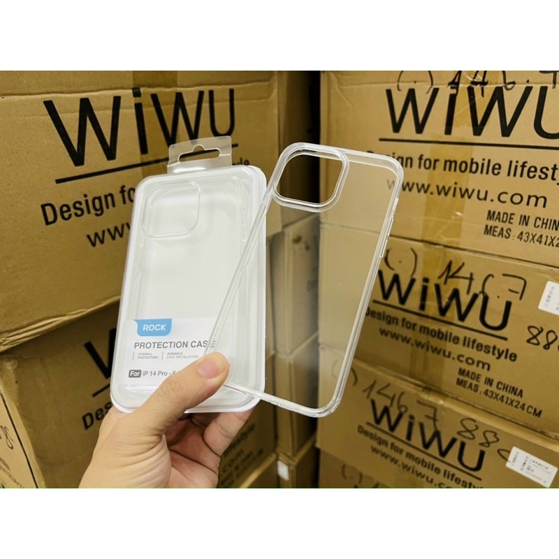 Ốp lưng Rock trong cứng viền dẻo cho iPhone 14 Pro, 14 Pro Max chống sốc không ố màu