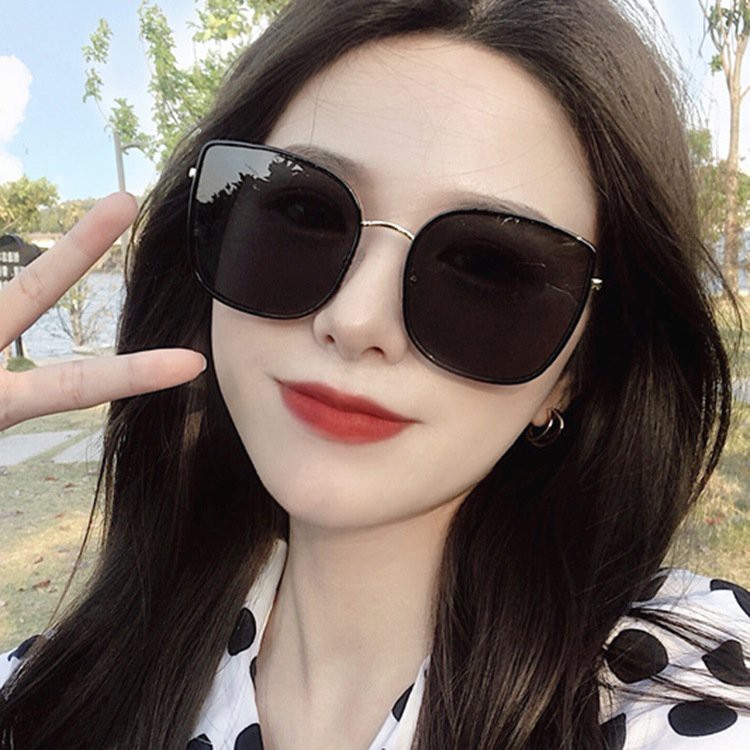 [Voucher &amp; Dịch vụ] Kính Mát Nam Nữ Tik Tok Phiên Bản Hàn Quốc Gọng To K1