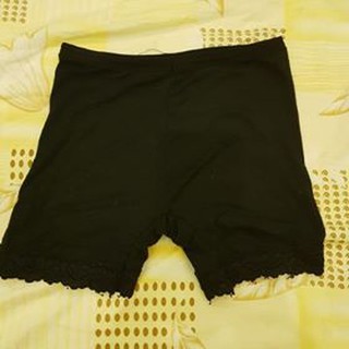 Quần lót ren nữ đen thanh lý