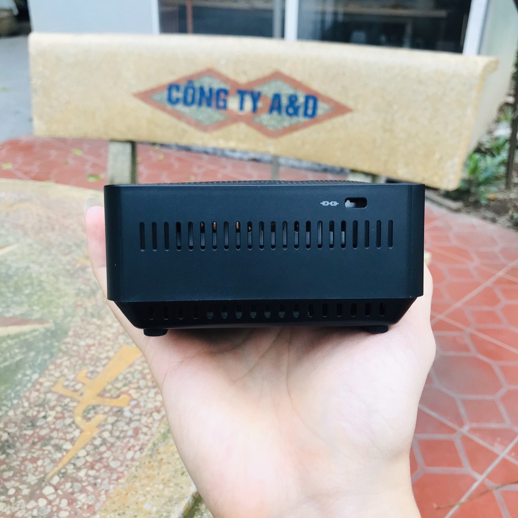 MSI CUBI N CE N4000 – Máy tính để bàn Mini Black 8GB DDR4 2400MHz/IntelGemini LakeCeleron N4000 | BigBuy360 - bigbuy360.vn