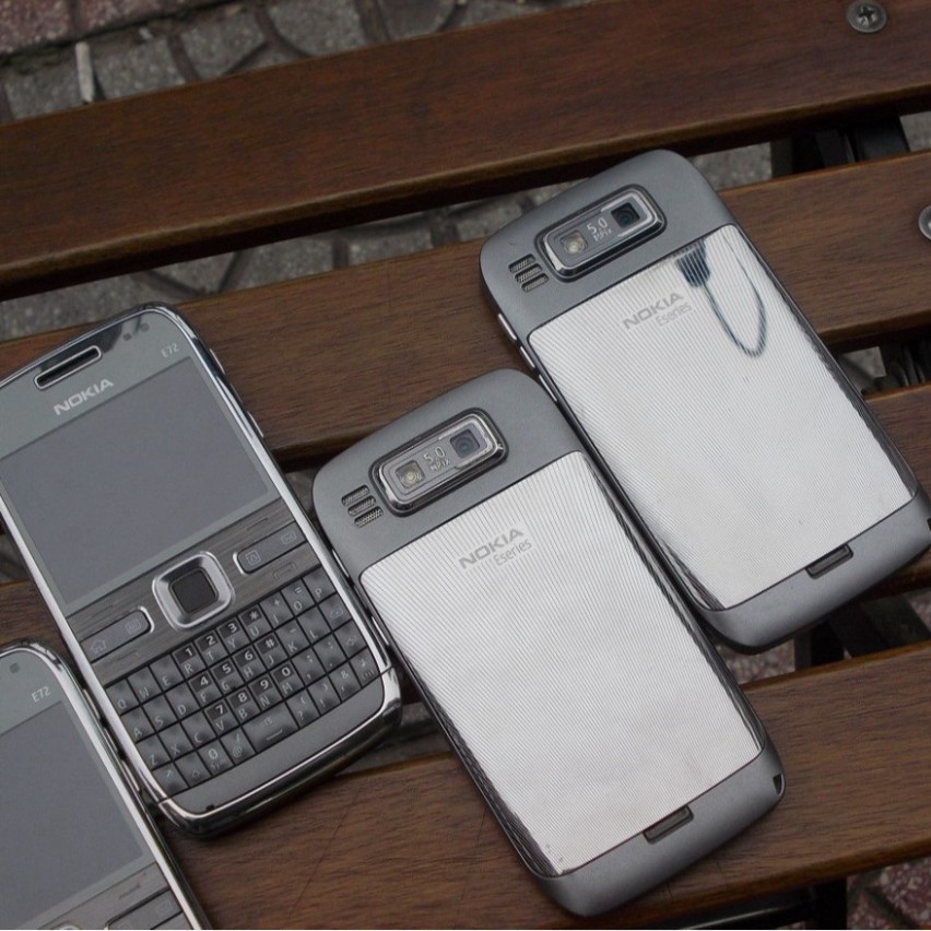 RẺ VÃI CHƯỞNG Điện Thoại Nokia E72 Wifi 3G Bảo Hành 12 Tháng Chơi Game online RẺ VÃI CHƯỞNG | BigBuy360 - bigbuy360.vn