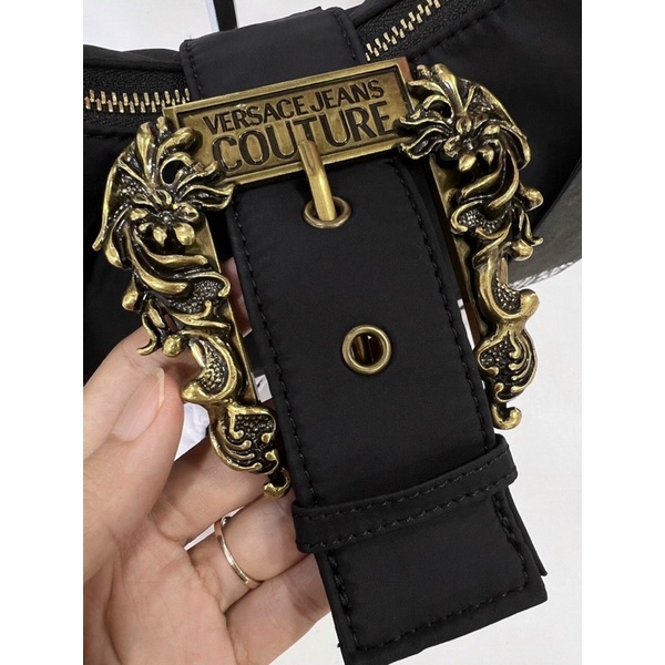 Kẹp nách Versace jeans couture bản dù hai dây siêu đẹp .✨Mã : 71VA4BFG ✨