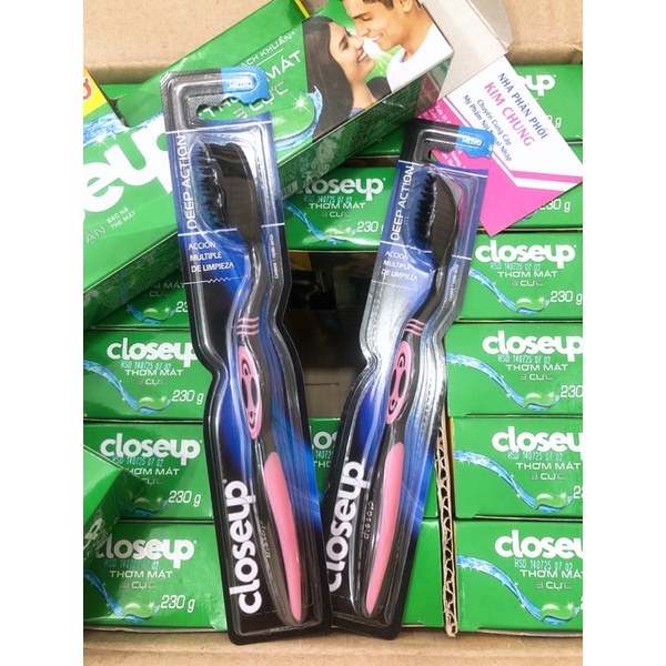 Kem đánh răng Closeup 180g
