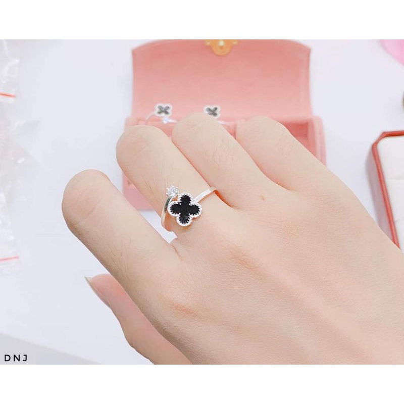 NHẪN 4 LÁ BẠC TA