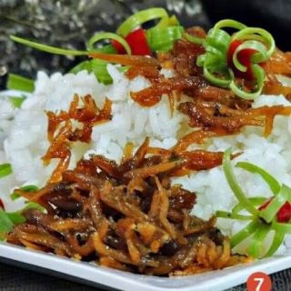 Cá mờm cơm khô Hạ Long