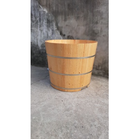 Bồn tắm gỗ thông tròn