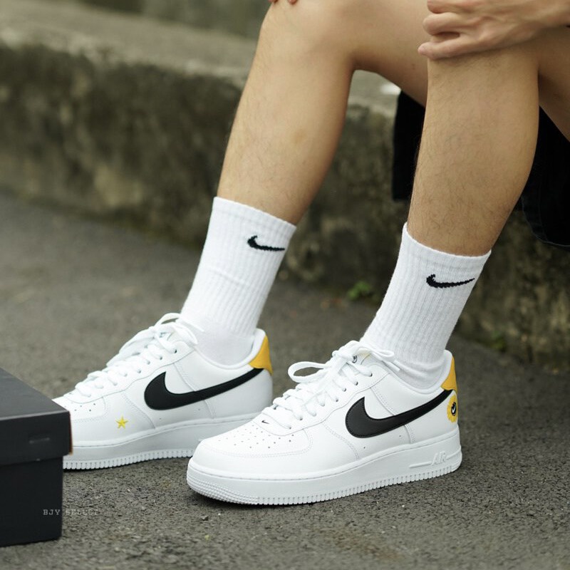 [CHÍNH HÃNG] Giày thể thao Sneaker NIKE Air Force 1 'HAVE A NIKE DAY' HOA CÚC màu Trắng - Code: DM0118-100