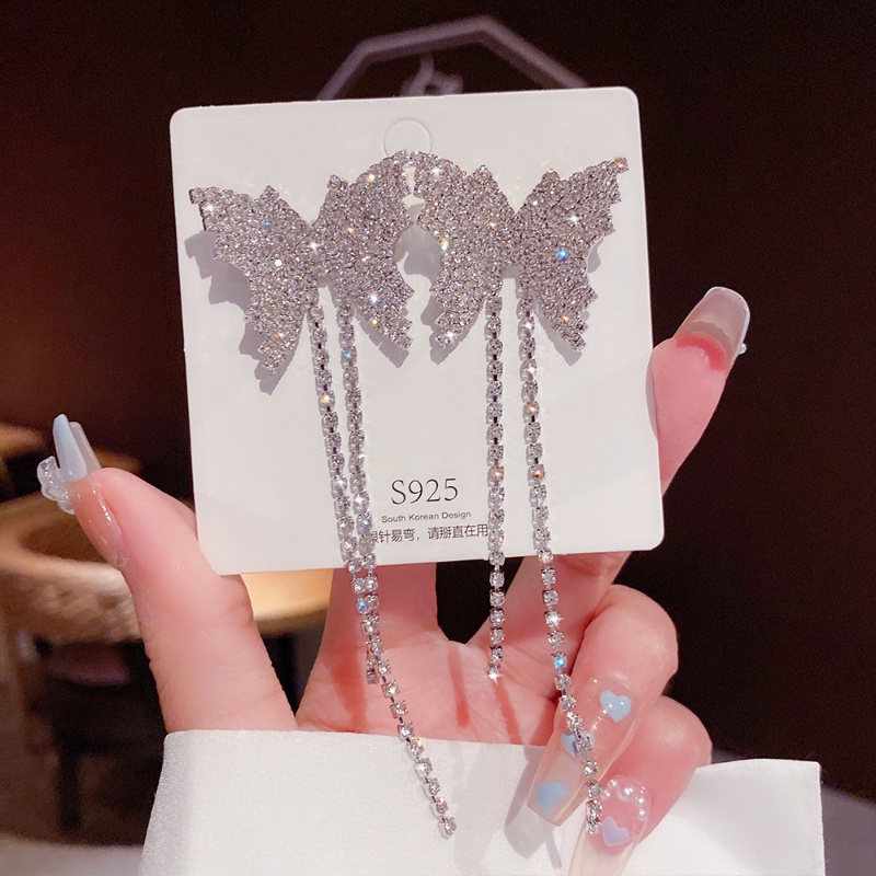 Bông Tai Mạ Bạc 925 Hình Bướm Tua Rua Dài Đính Đá Thời Trang Hàn Quốc
