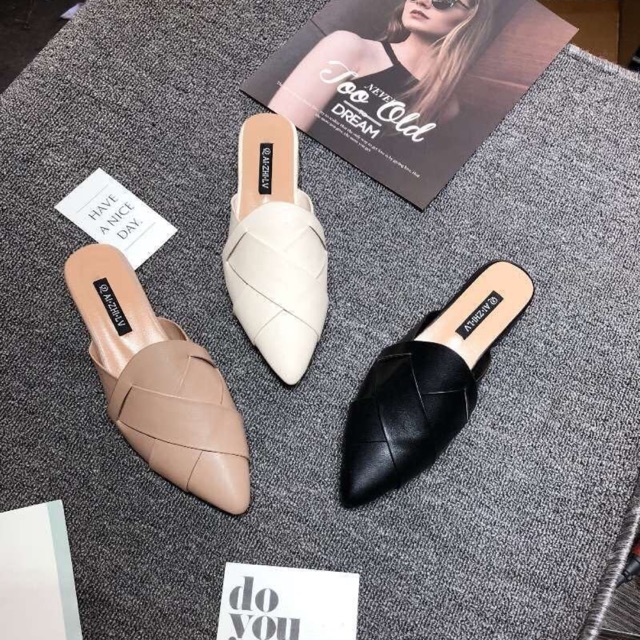 Sục nữ mũi nhọn