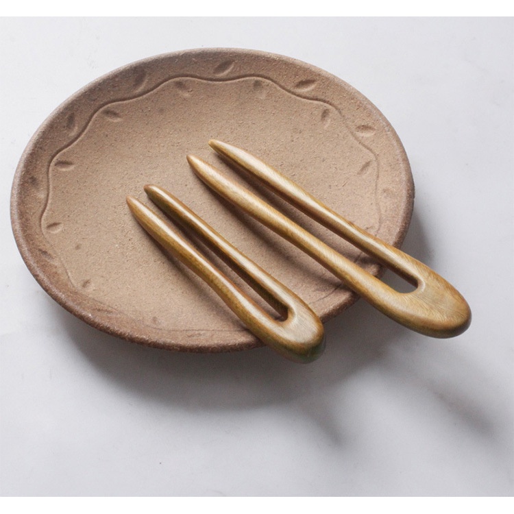 Trâm cài tóc gỗ đàn hương xanh kiểu chữ U