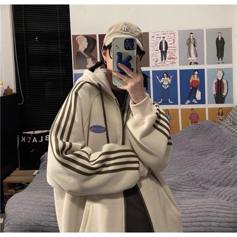 Áo khoác nỉ ba sọc tay thêu logo | BigBuy360 - bigbuy360.vn