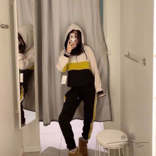 Bộ thể thao hot trend