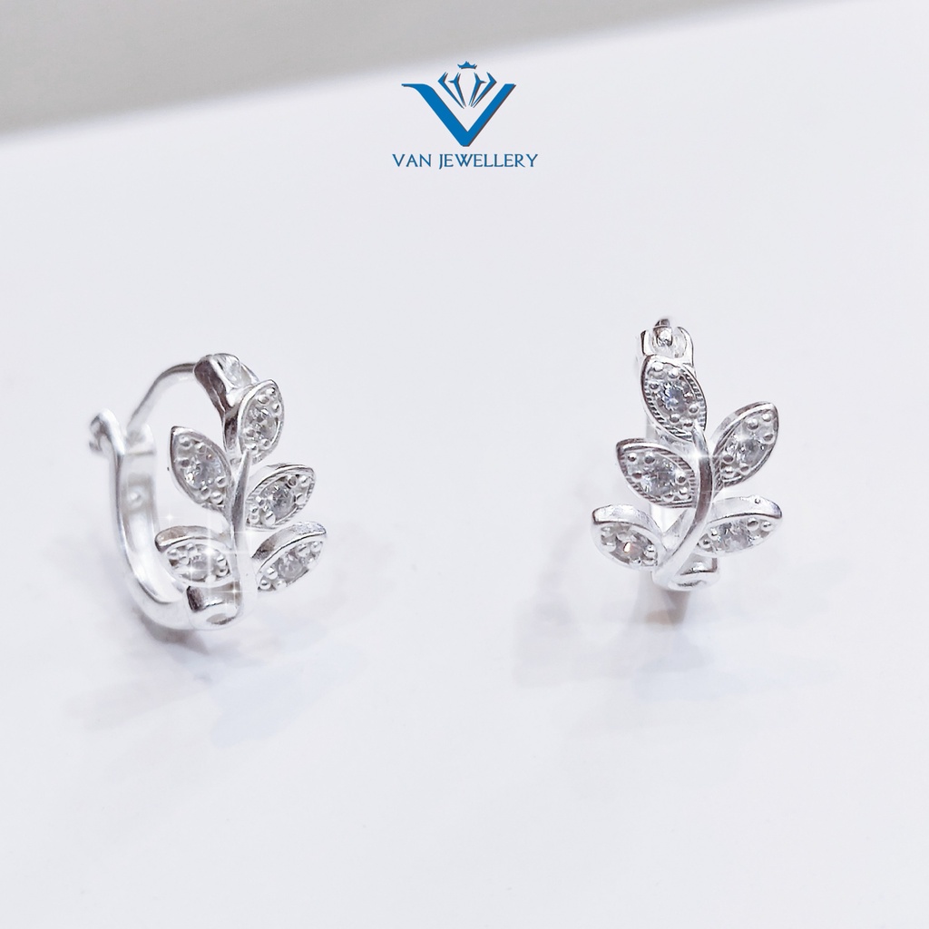 Bông tai bạc Van Jewelry V10472 Bông tròn sát tai cành lá nạm đá trắng xinh dịu dàng