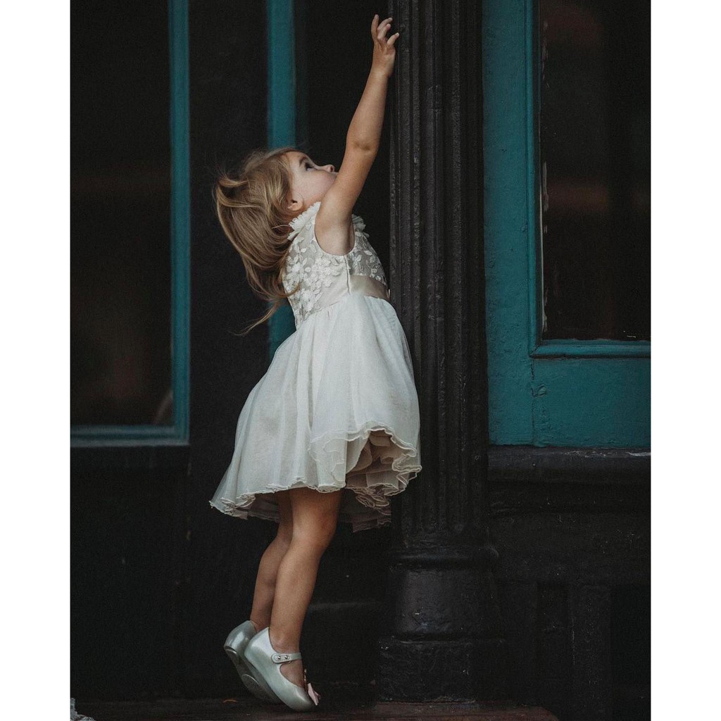 [Mã FAMAYFA2 giảm 10K đơn 50K] Váy trắng nơ hoa nổi Party | BigBuy360 - bigbuy360.vn