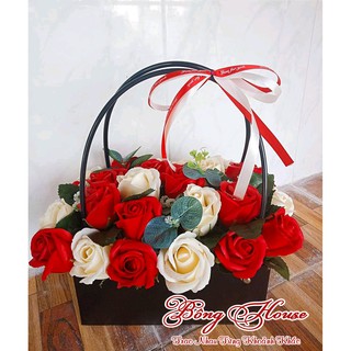 Giỏ Hoa Hồng Sáp Có Quai ( Nhiều Màu)