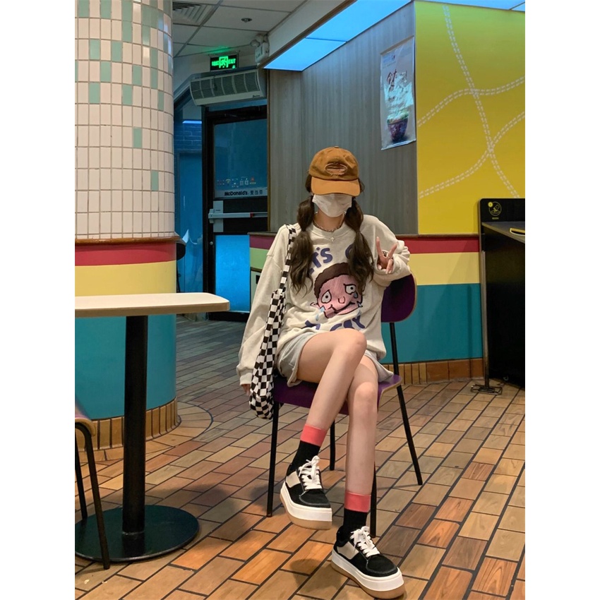 Áo Nỉ Dài Tay Cổ Tròn Form Rộng In Họa Tiết Hoạt Hình Cho Nữ | BigBuy360 - bigbuy360.vn