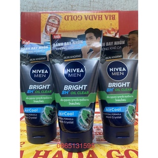 Sữa rửa mặt NIVEA MEN chứa hạt mát-xa kiểm soát nhờn 100g (Mầu Xanh)