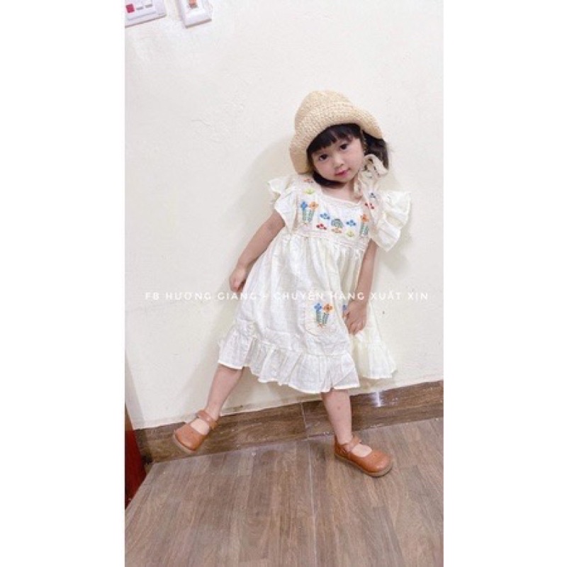 Váy bé thêu hoa viền bèo