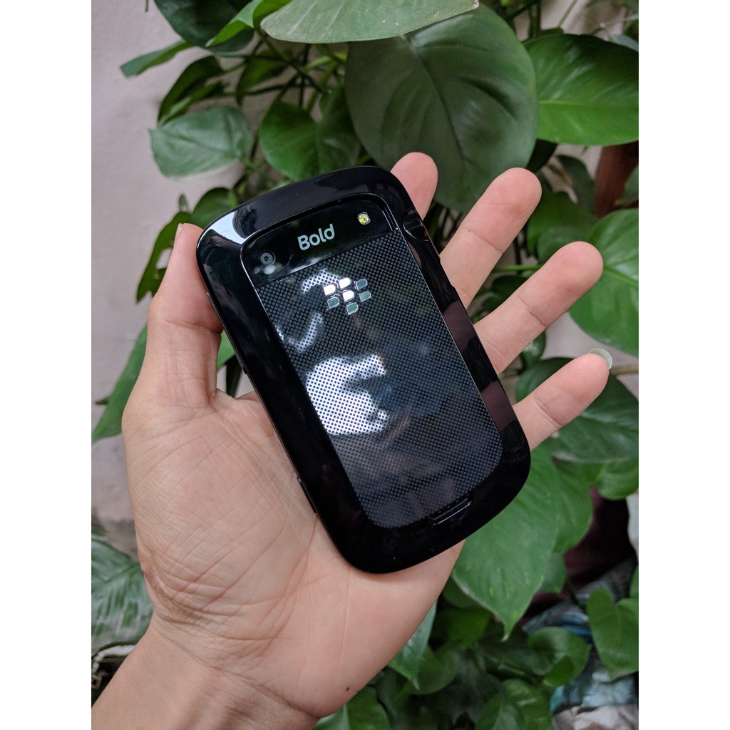 Ốp lưng hard shell BlackBerry 9900