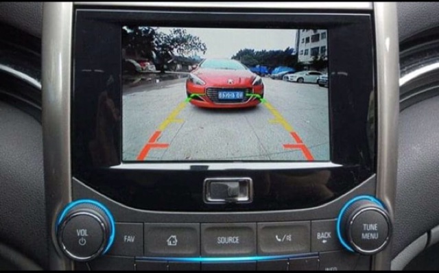 Camera lui Sony cho xe hơi. | BigBuy360 - bigbuy360.vn