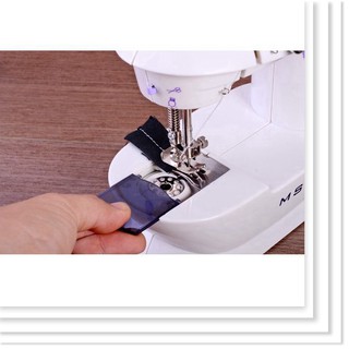 Máy may mini cao cấp có đèn