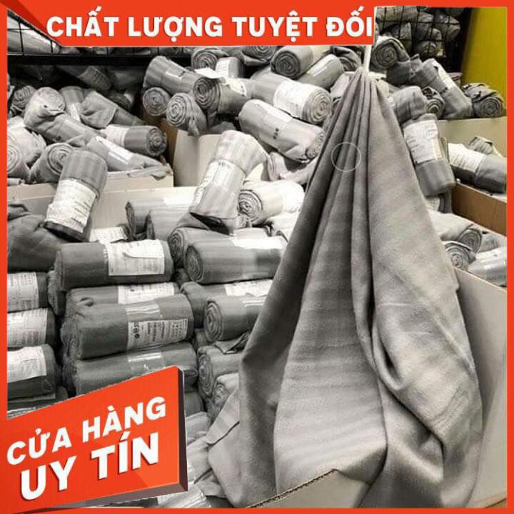 Chăn IKE màu ghi , chăn đắp văn phòng, chăn mùa hè, chăn điêu hòa