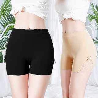 Quần thun nữ mặc trong váy ống viền ren