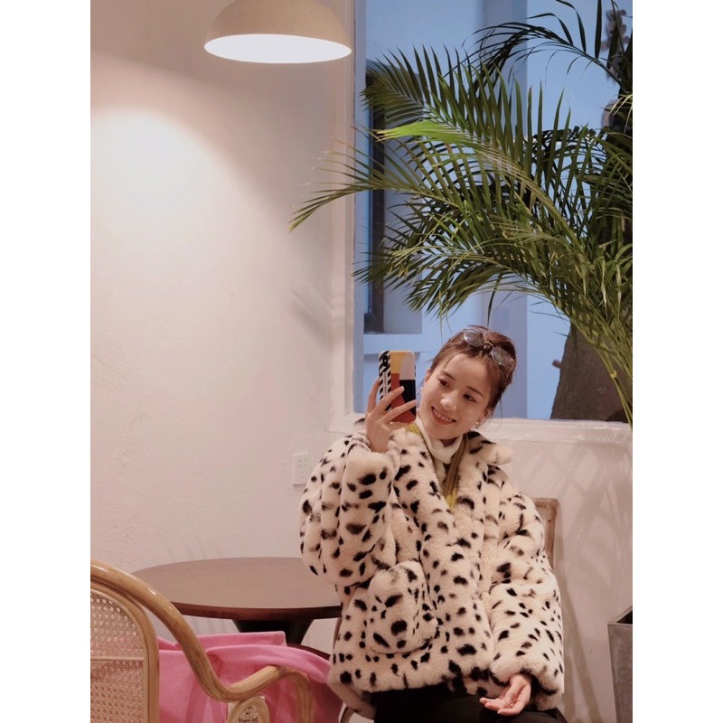 Áo khoác lông giả báo