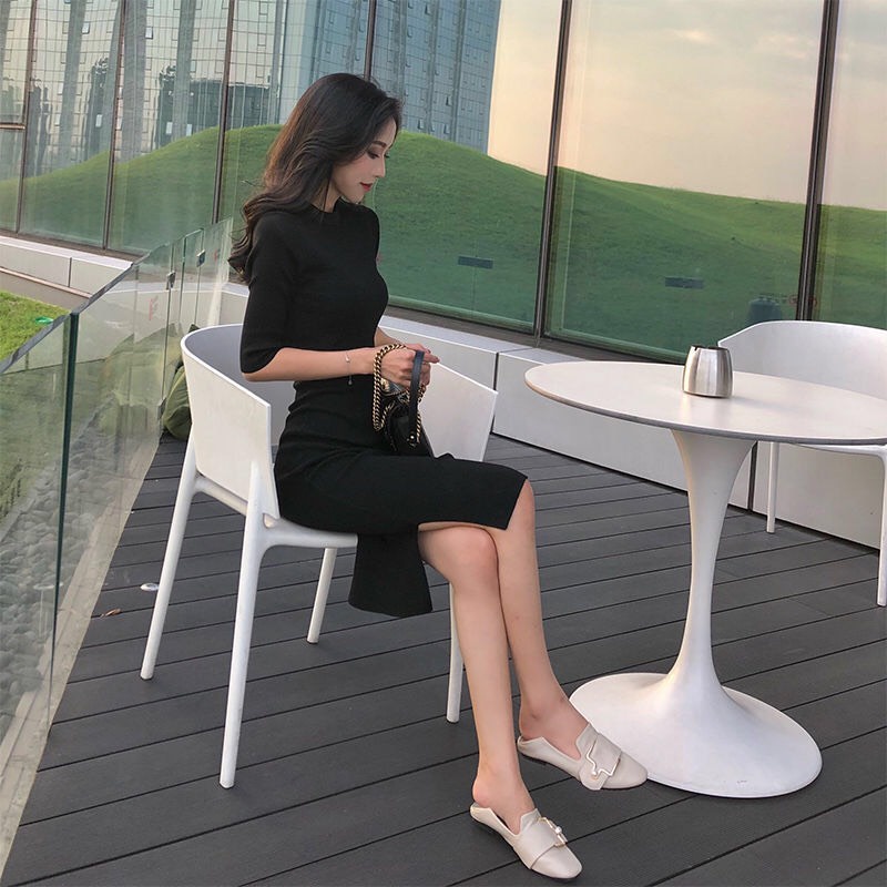 Váy đầm ôm dài tay, sexy, cổ tròn có xỉa tà hai bên, dáng váy dài dễ thương, sang chảnh, dễ mặc, năng động | BigBuy360 - bigbuy360.vn