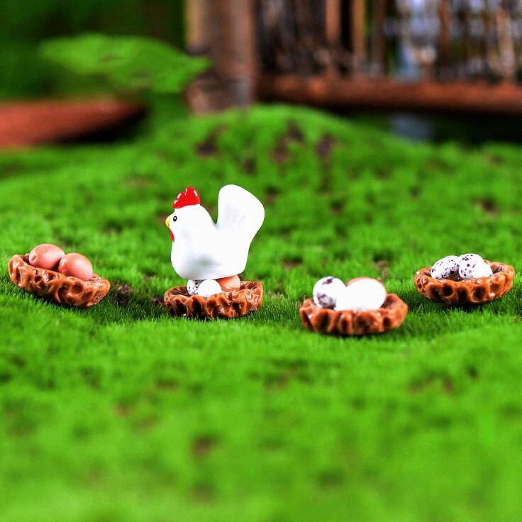 Set 4 mô hình gà ấp trứng mini dùng trang trí sân vườn