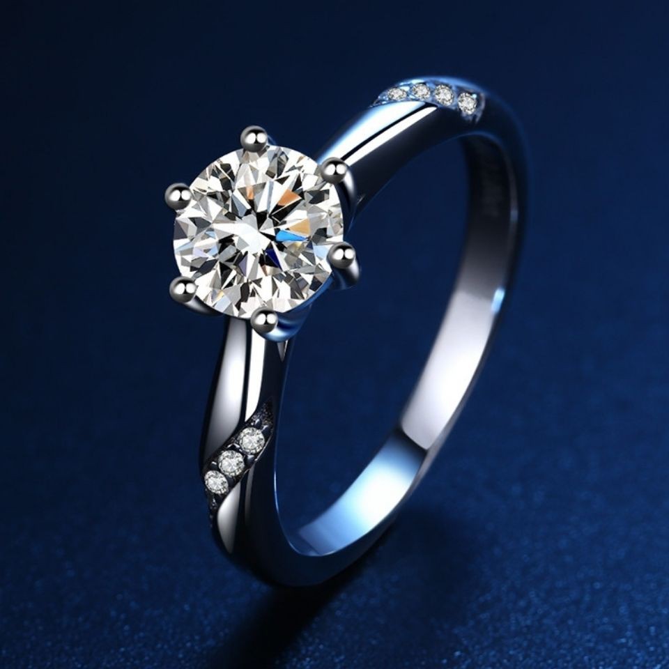 Nhẫn Moissanite nhập khẩu Mỹ nữ bạc 925 mạ bạch kim một carat ròng màu đỏ trực tiếp miệng thiết kế ngách trongV