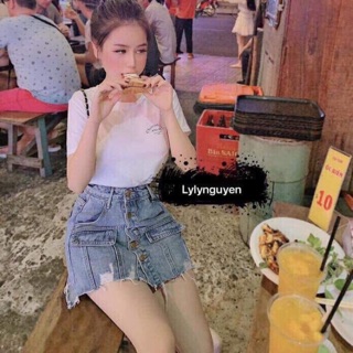 Chân váy bò cúc lệch