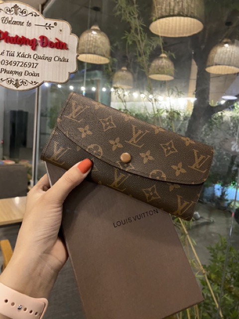 Ví Eo Vi Cúc Bấm loại đẹp kèm ảnh thật kèm hộp | BigBuy360 - bigbuy360.vn