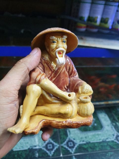 ÔNG CÂU CÁ TRANG TRÍ HỒ CÁ NON BỘ DÀI 9CM CAO 13CM