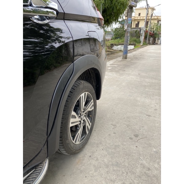 Cua lốp xe Xpander 2018 -2021 Bảo vệ , Trang Trí Xe