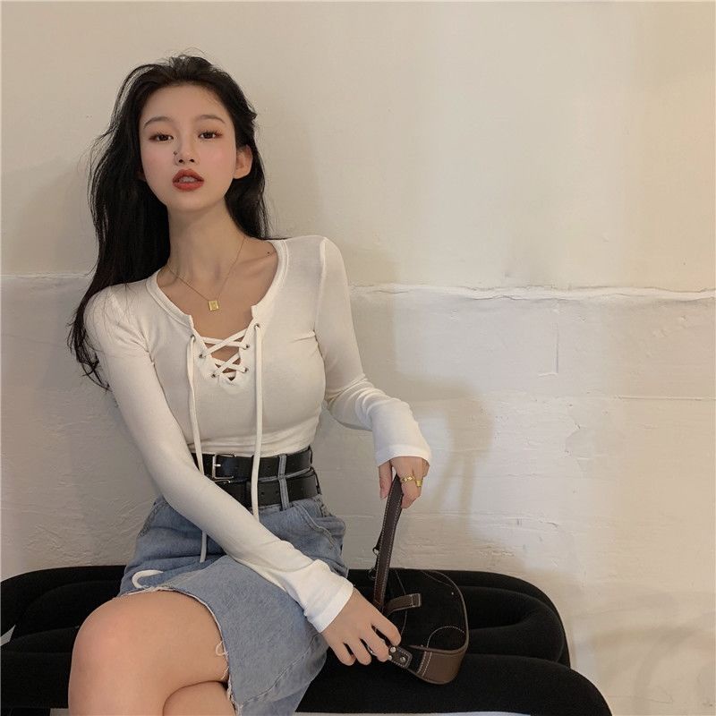 Áo thun COZOKC tay dài dáng ôm thiết kế dây đan chéo phong cách Hàn Quốc