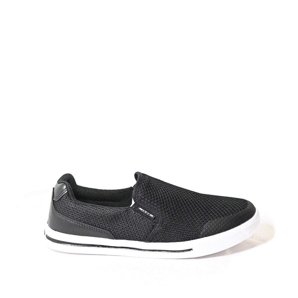 Giày Slip on Bitis nam | BigBuy360 - bigbuy360.vn