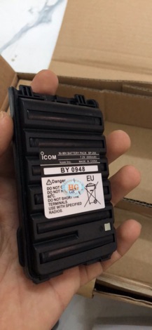 Bộ đàm icom v80