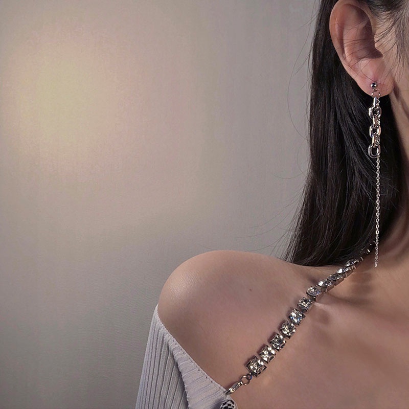 Khuyên tai dây xích phong cách Hàn Quốc 2022 sành điệu cho nữ