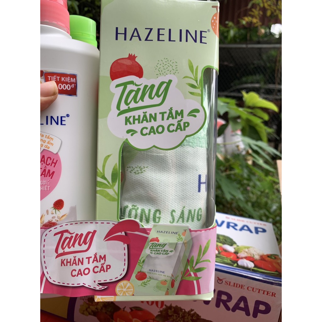 SỮA TẮM HAZELINE 670g tặng khăn