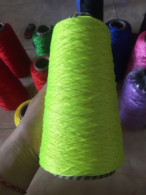 Cuộn dây dù tết vòng màu xanh neon