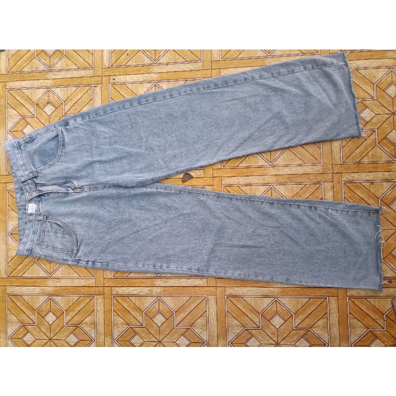 Quần jeans