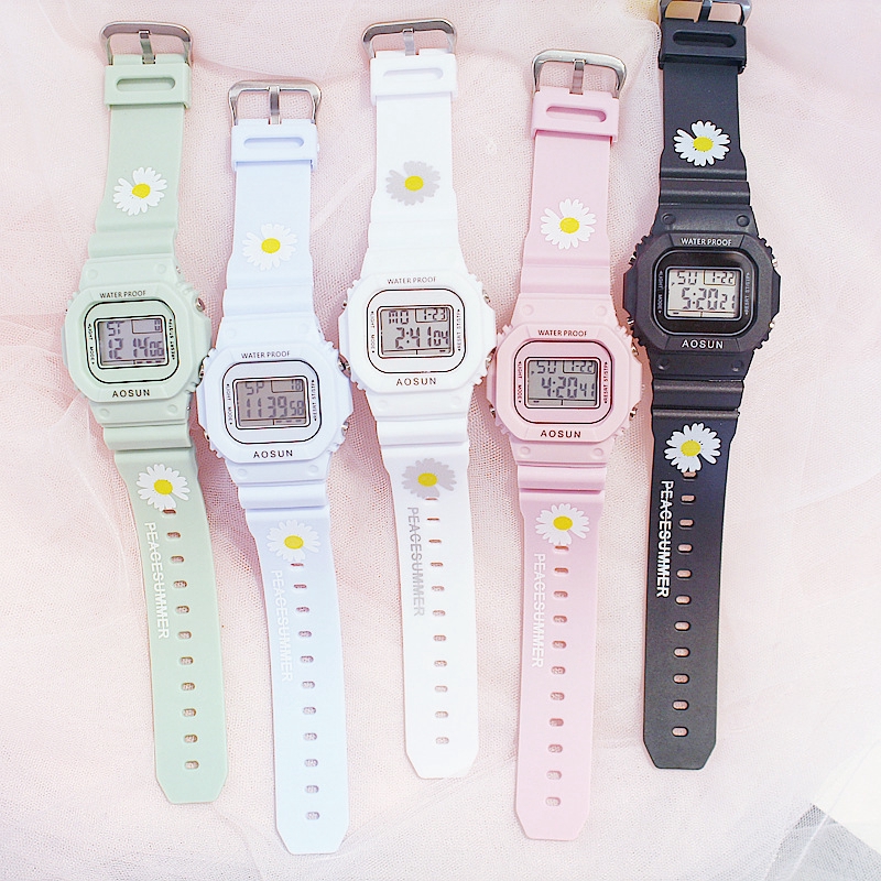 Simple Electronic Watches Small Daisy Flower Motif For Women / Couples Watch