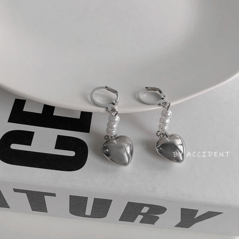 Khuyên Tai Hình Trái Tim Đính Ngọc Trai Phong Cách Harajuku 19A1279