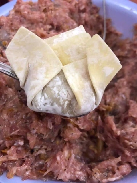 Hoành thánh tôm thịt