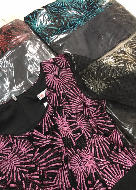 [Mã FAMAYFA2 giảm 10K đơn 50K] Đầm maxi trung niên phối đen Bardie sang trọng | BigBuy360 - bigbuy360.vn